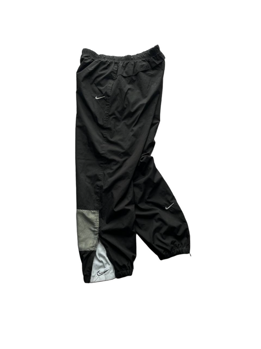 Vintage Nike Baggy Trackpants XL Lautaro archive